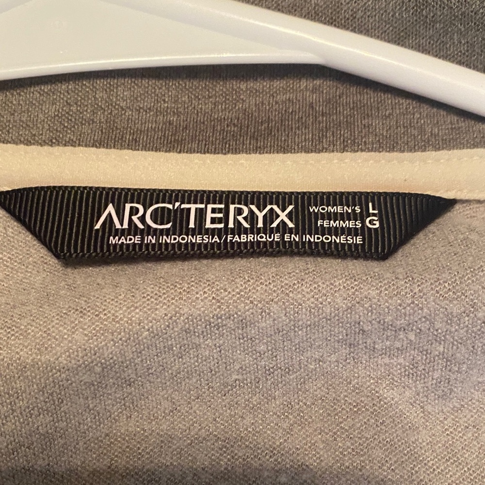 Arc'teryx Women's Ellison Softshell Fleece - Picture 6 of 12